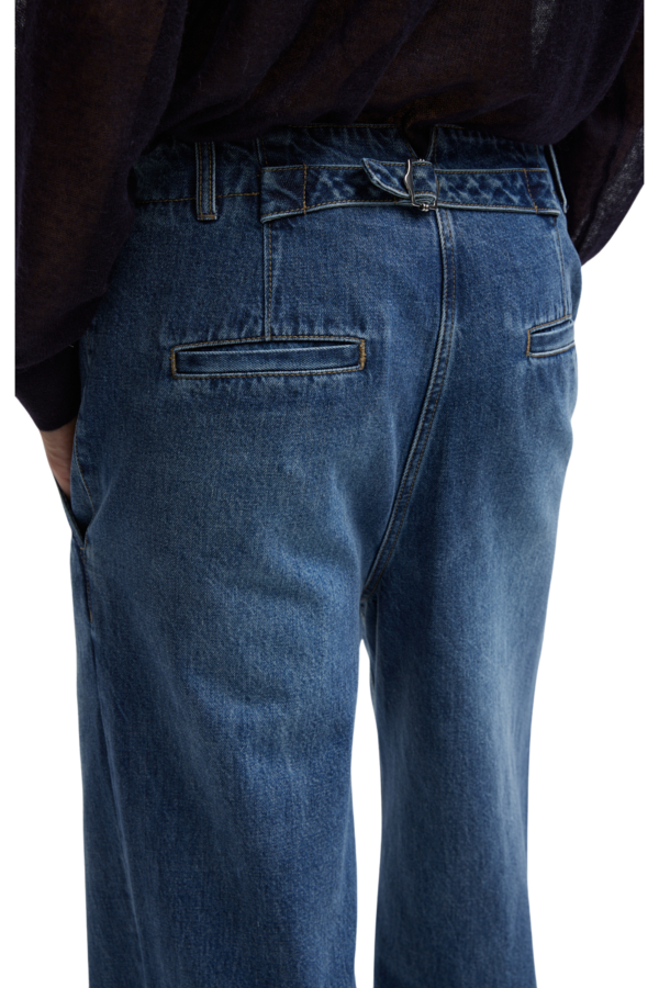 Classic Wash Barry Jeans on Sale