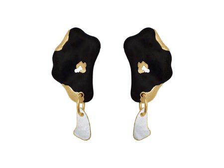 Laberinto Earrings in Black Cheap